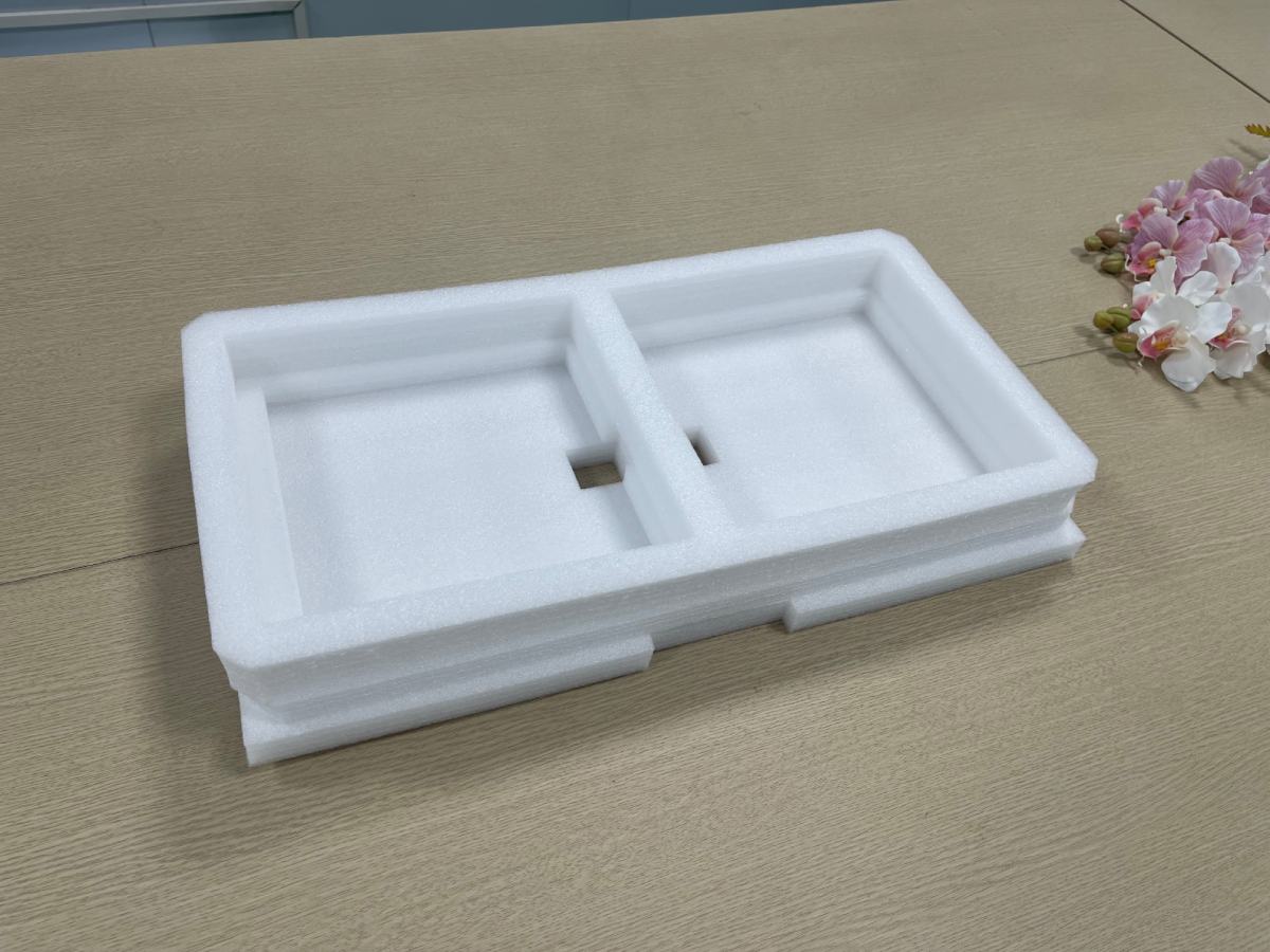 Tấm xốp Yesun chính diện