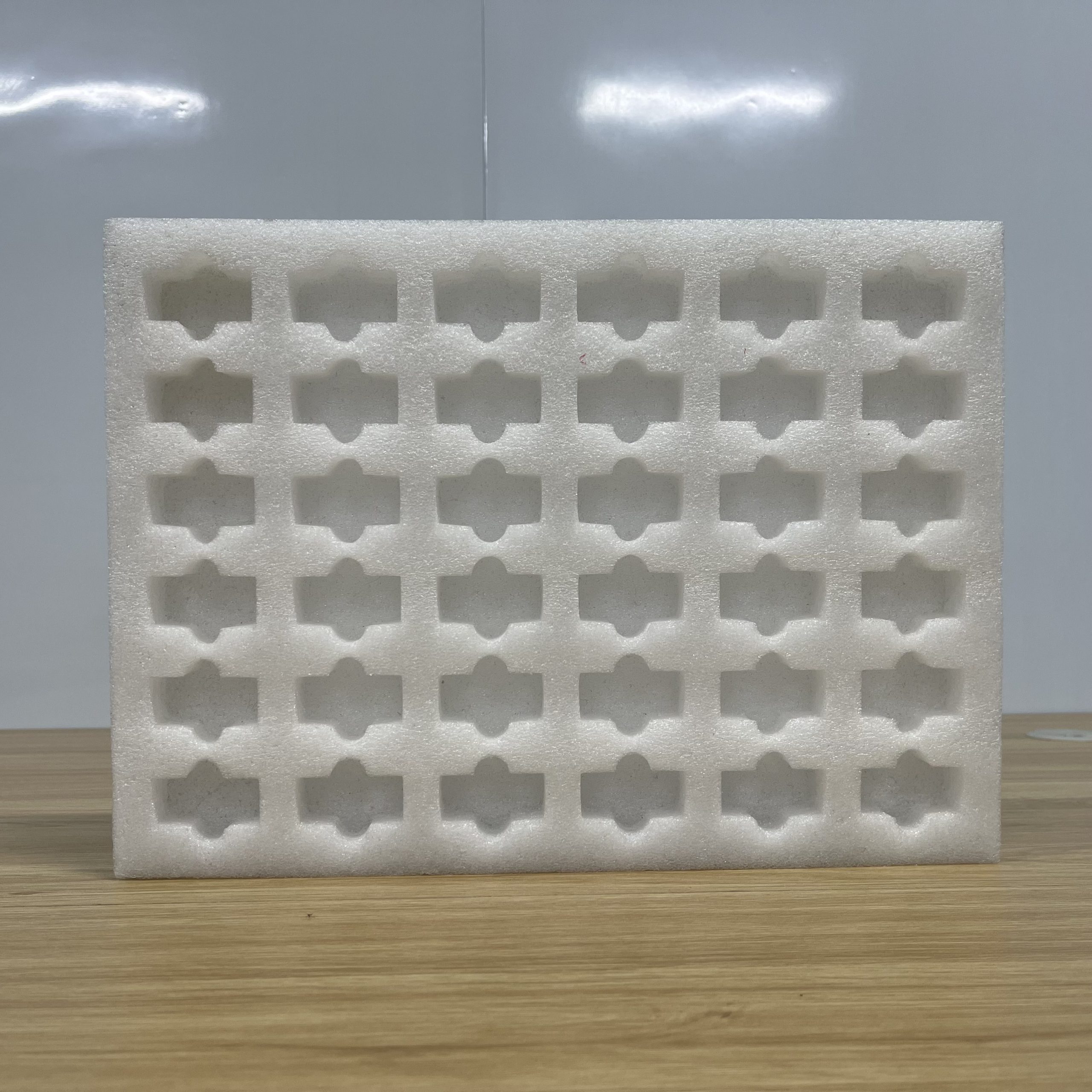 Tấm xốp Yesun chính diện