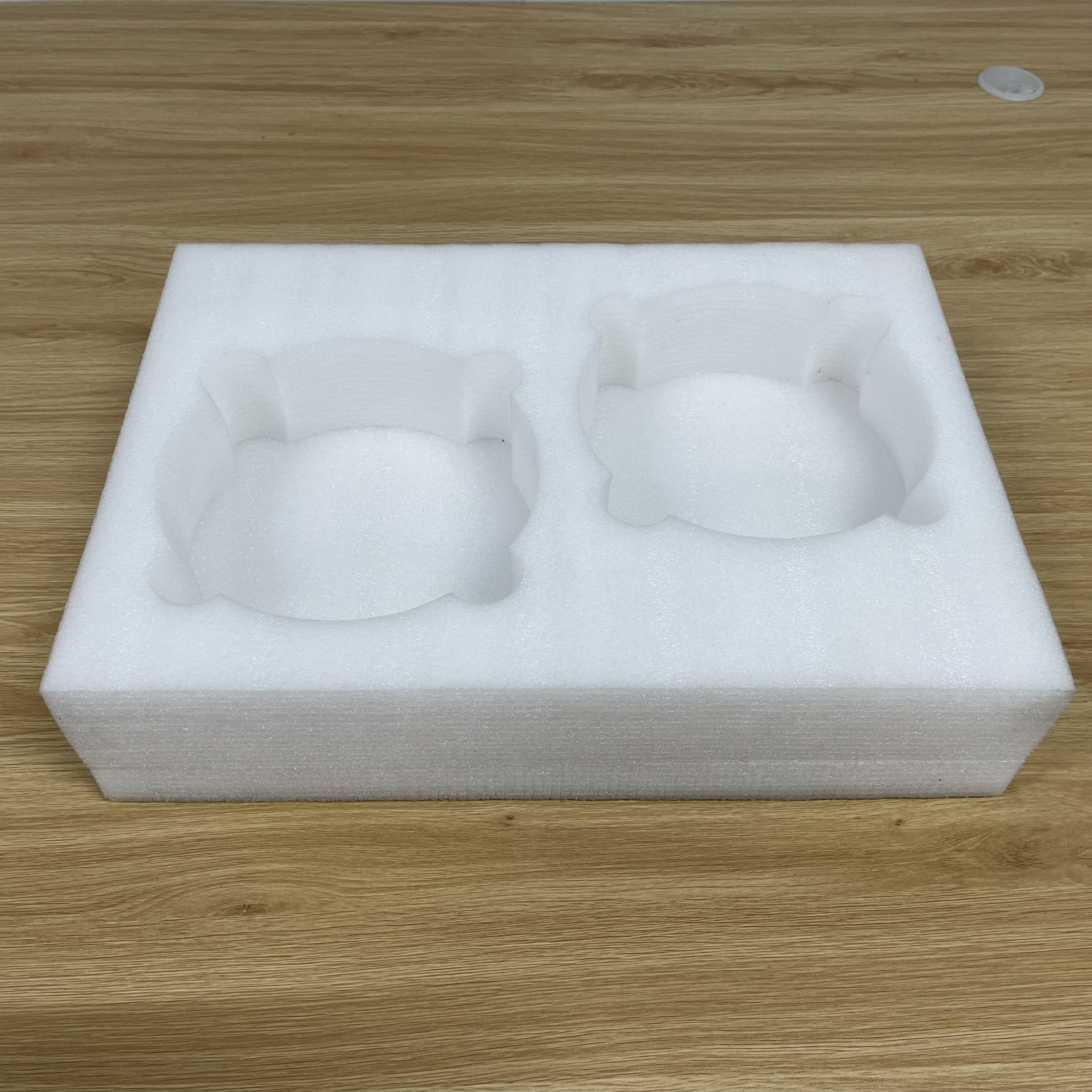 Tấm xốp Yesun chính diện