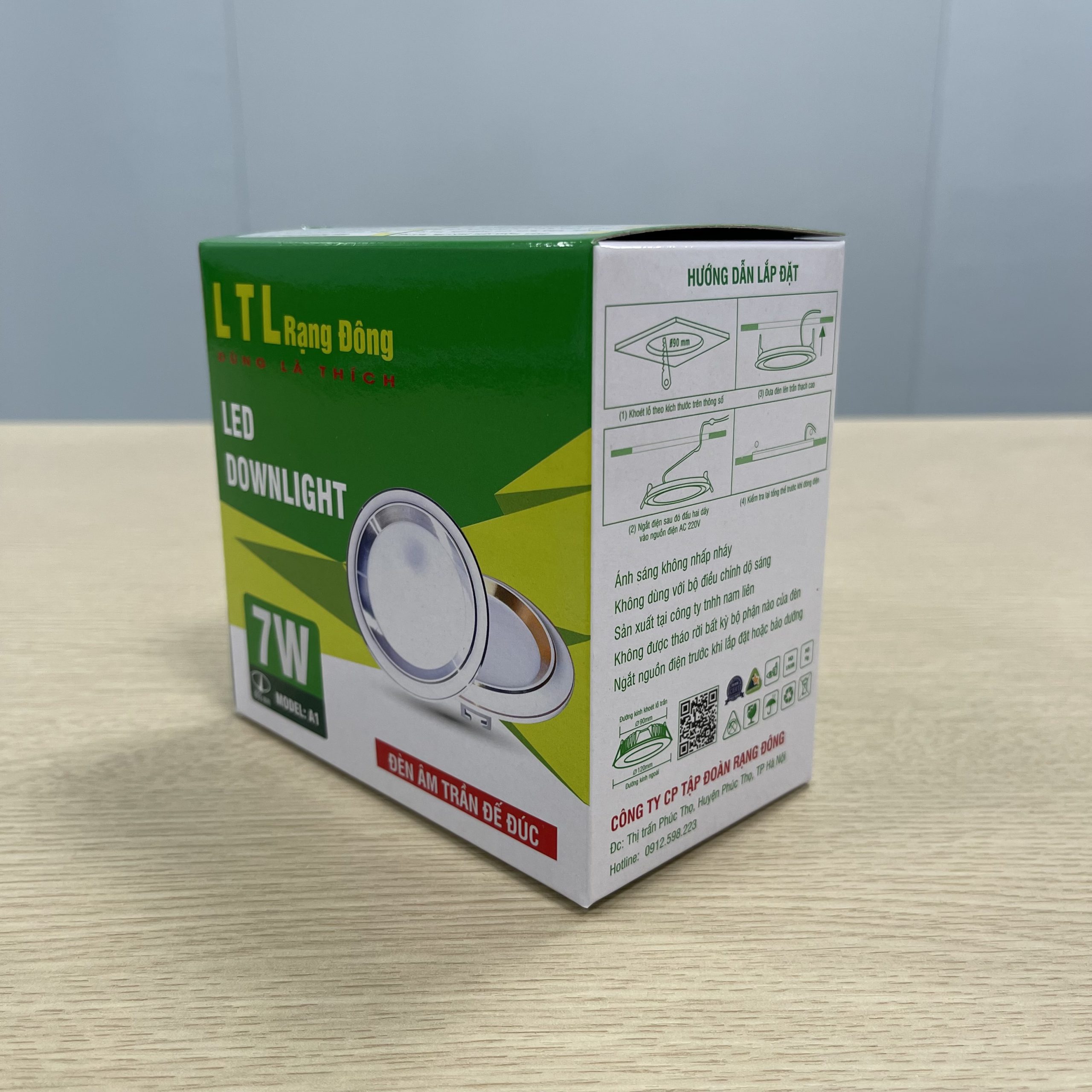 Tấm xốp Yesun chính diện