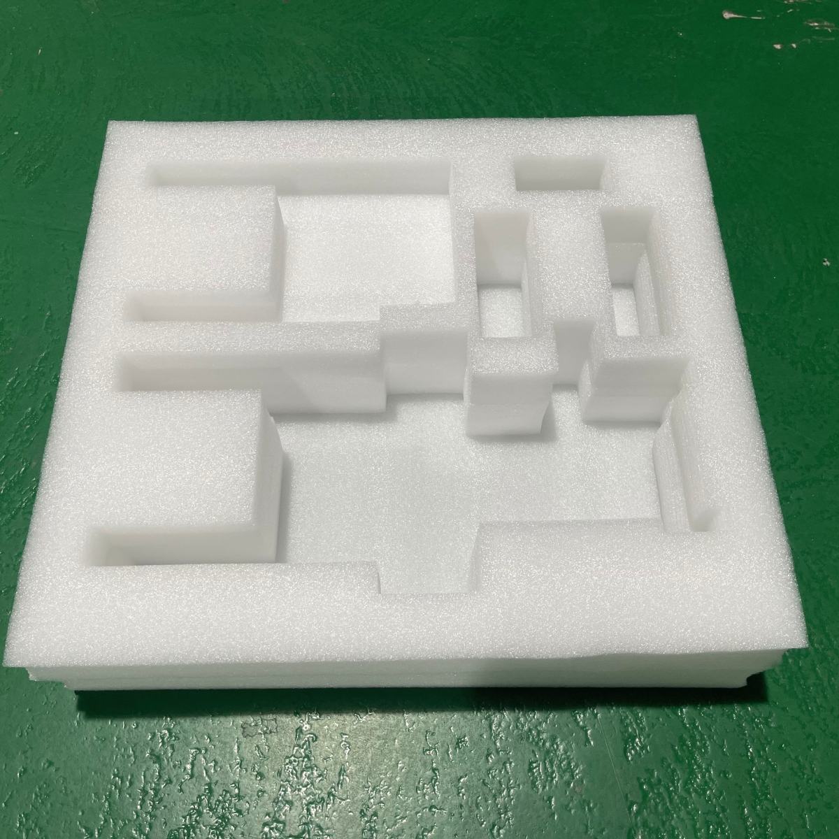 Tấm xốp Yesun chính diện