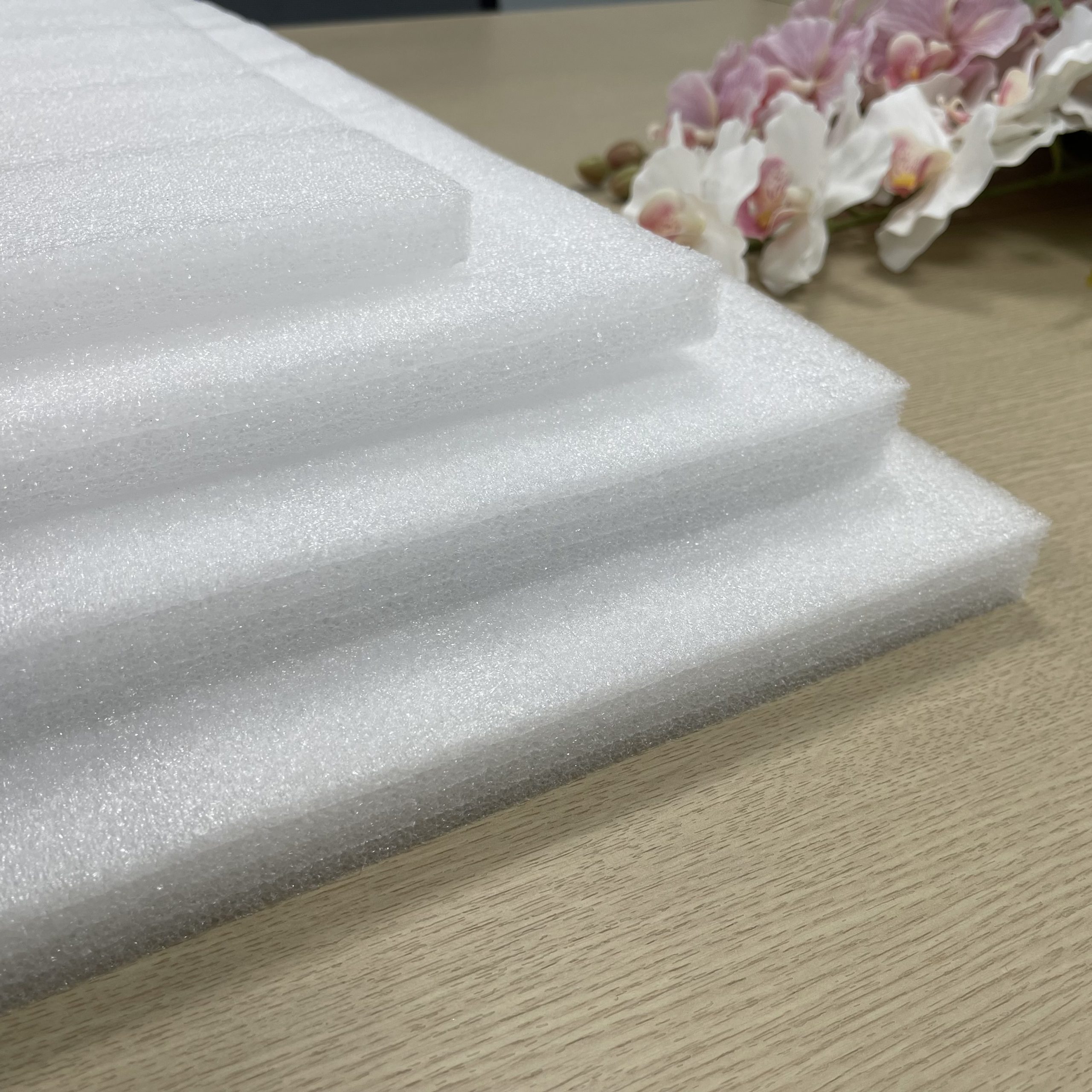 Tấm xốp Yesun chính diện